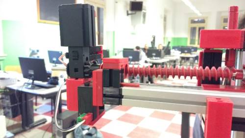 accoppiamento vite madrevite per il movimento avanti-indietro accoppiamento vite madrevite per il movimento avanti-indietro